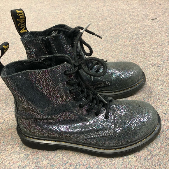 Dr. Martens Other - Dr. Martens youth/girls iridescent ankle boots!